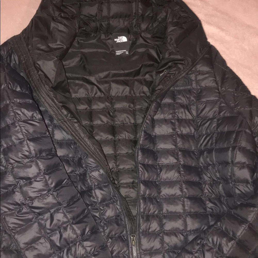 The north face puffy black winter coat